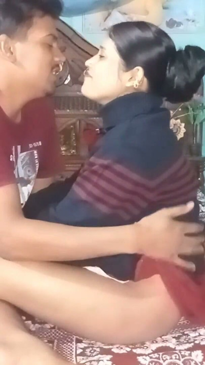 Bihari bhabhi ne dekha dewar ko masturbation kartye huye | Klip 1