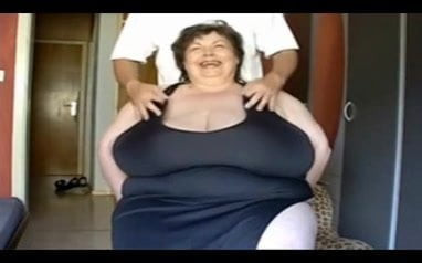 Huge tits massage
