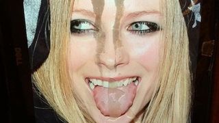 Трибьют спермы для дня рождения Avril Lavigne