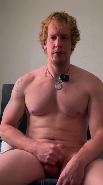 Gay Gooner Christian Hunter Spruter En Gang Til Og Gjør Den Tykke Omskårne Kuken Sin Skikkelig Kremete