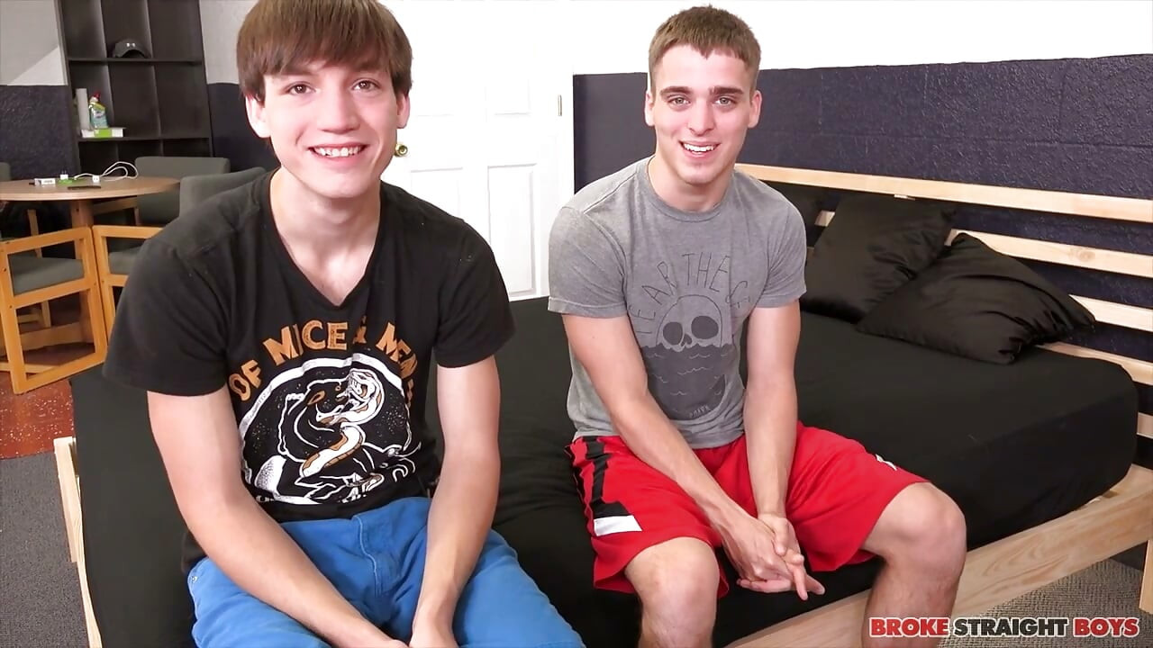 Brady Bennett First Time Getting Sucked