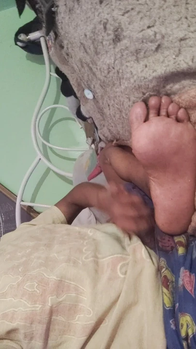 Trying 2 arch my soles while getting that dick