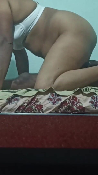 Desi dorffrau und ehemann vortäuschen | Clip 1