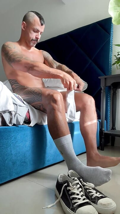 I Know That You Like to Watch Me Take a Shower After Workout Ortizjona / Jona Ortiz