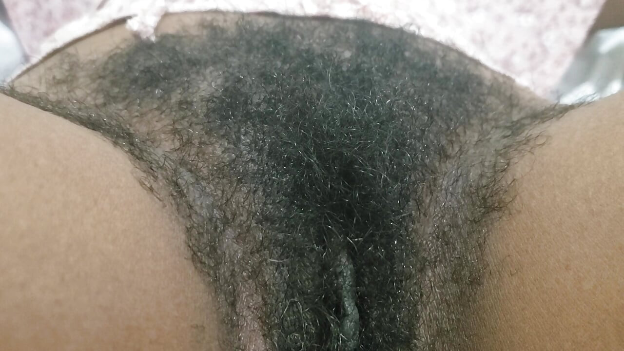 Hairy Girl Intense Passionate Action in HD – Natural Beauty, Raw Energy, Real Amateur Vibes, Unfiltered