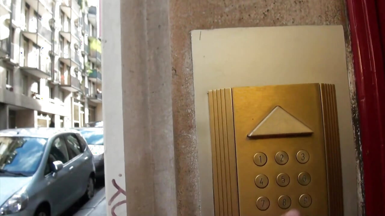 الفتيات الفرنسيات يحبون أن يتناكوا في كل الفتحات - دي في دي