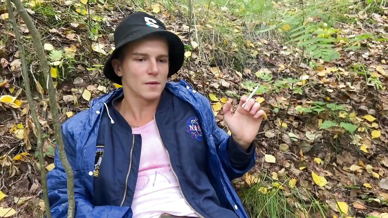A Guy Followed a Cute Guy in the Woods and Caught Him Jerking off
