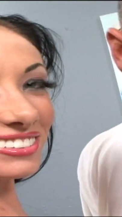 Florida slut Nadia Nitro is a hot chick who needs a big dick | Clip 1
