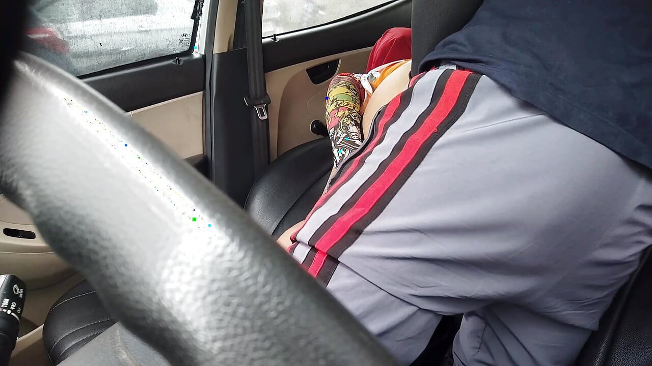 Random muslim girl fucked in car - HD PORN