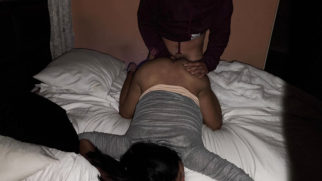 Please I don't want to anymore! The wife of the neighbor who ran away from home begs me