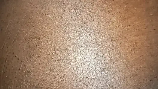 Jeder große schwanz passt in meinen kleinen jungfräulichen arsch