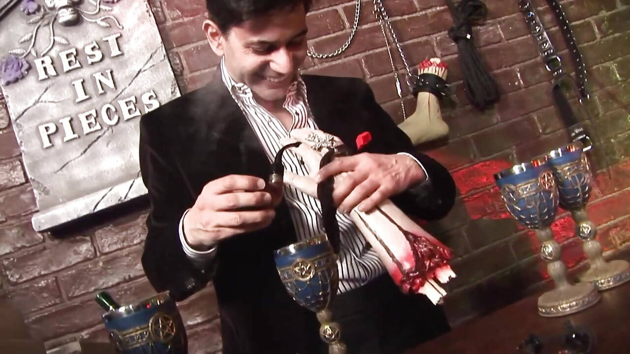 Ładna blondynka lubiła akcję w trójkącie