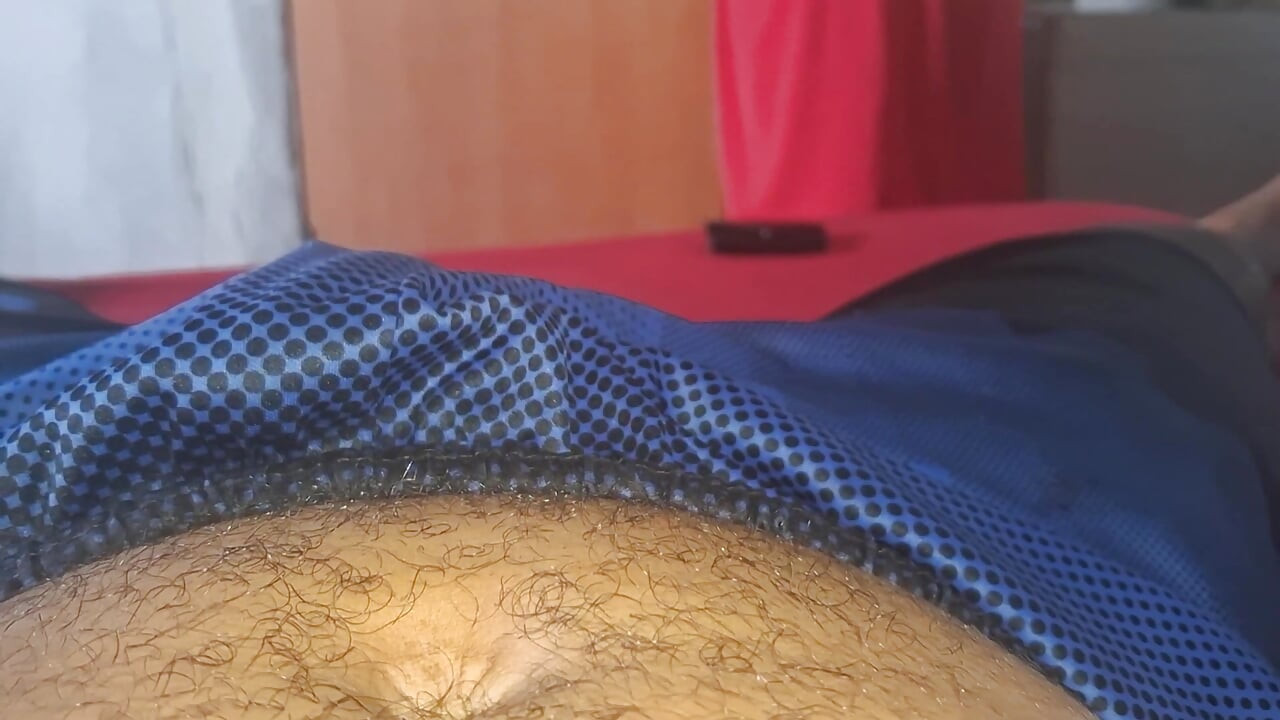 Nie mogę w to uwierzyć! Moja gorąca macocha duża dupa i ogromne cycki mój kutas