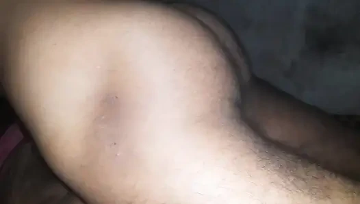 Padosan bhabi ke ghar me ghus kar achanak se hard chudai ki