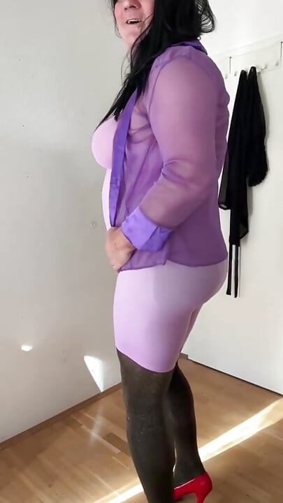 Roupa rosa com meia-calça