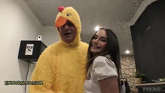 Lana roy si gadis kampus dengan garis kecokelatan dientot gaya ussr!