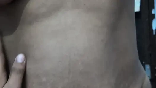 Aldatan tombul yenge kocasının yokluğunda üvey erkek kardeşi tarafından sikiliyor