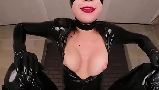 VRCosplayX Kylie Rocket As Catwoman Will Guide You Through The Mystery Of Sexual Pleasure Part 2