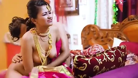 Raja ne naukrani ko sona dekar khusi khusi chod diya