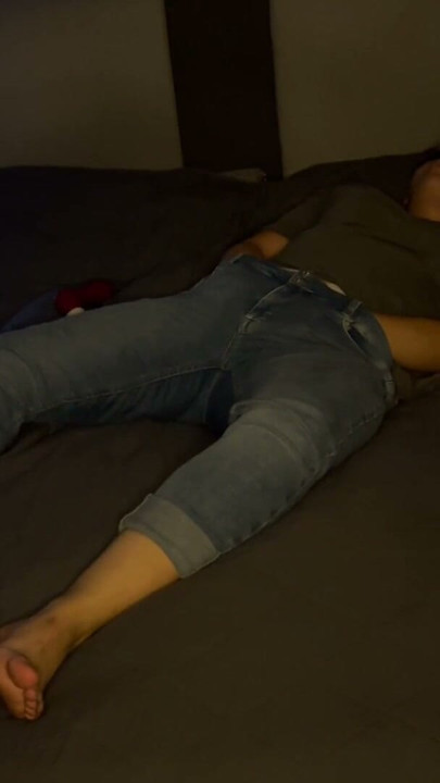Masturbation Bed Eyes Bandaged Orgasm Moaning Trembling Twitching Clitoris Rubbing Horny Wet Foreplay Blowing Clyde's Mind | Clip 1