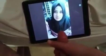 Jilbab di crotin