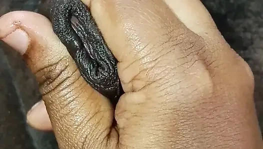 Mallu evli kadın mastürbasyon yapıyor - desi yeni