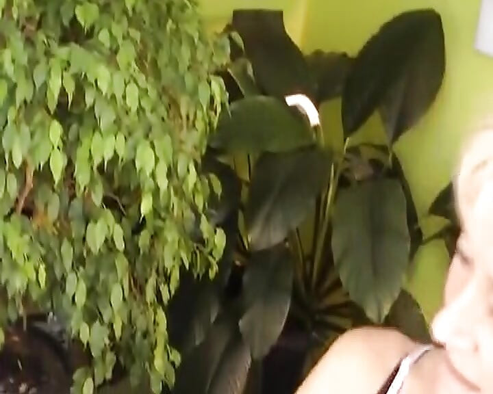 Blonde German granny in stockings gets a facial after a hard fuck