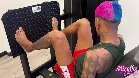 Ich, das dünne, silikonisierte Mädchen von Smart Fit