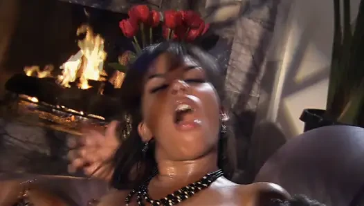 Black babe enjoying to have cum in mouth