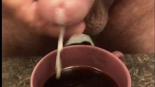 Cum w kawie
