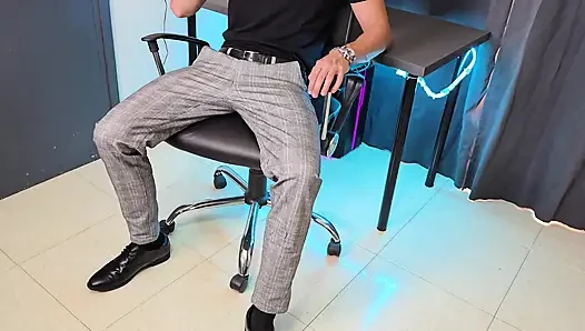 Komşumla P#rro Içiyorum Ve O Bana Mastürbasyon Yapiyor