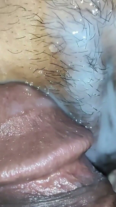 Desi girl sakshi am yalama ve ateşli öpücüklerle sikilme | Bölüm 1