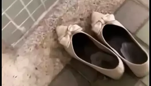 cum on neighbor’s white flat shoes