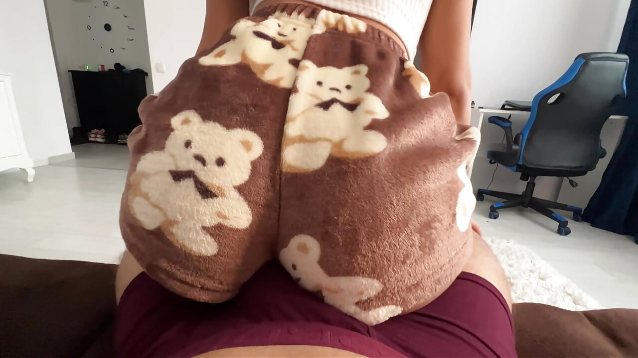 Humping! perfect Morning with stepsister in plush Pajamas ,I fucked her pussy and cumshot on perfect ass