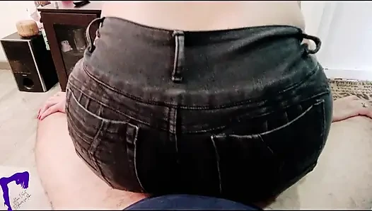 Curvy Latina MILF