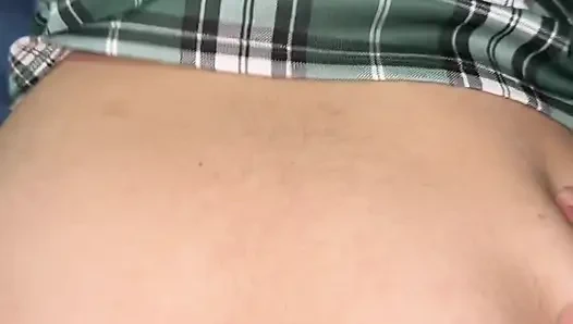 Er betrügt mich und wirft mich aus, um mich zu ficken