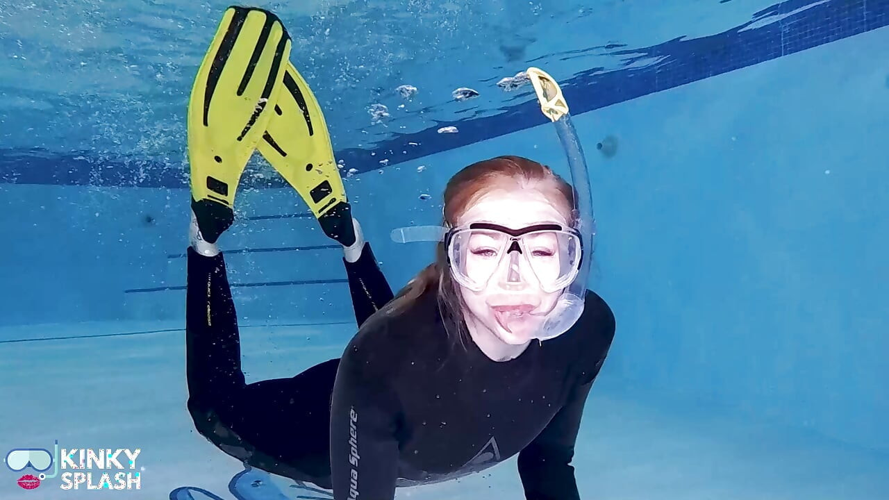 管管和潜水诱惑 - 湿和狂野的首次约会乐趣