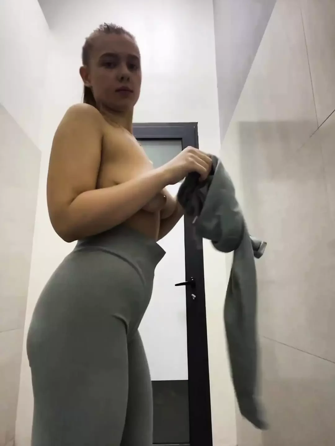 Anal fucking and Train in the gym