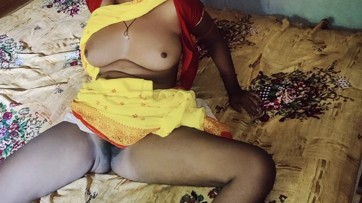 Istri temanku chudwati mast chudwati hai ooh pooja darling.