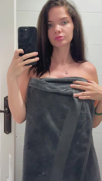 My body is asking to be used😘