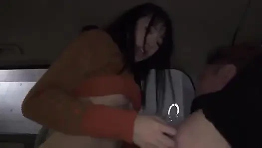 Digodain sama orang untuk ciuman di depan umum sampai habis-habisan