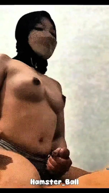 حتى أقذف!! وجهة نظر الغش على طالبة مسلمة ديزي ترتدي الحجاب في منزل داخلي عربي | مقطع 2