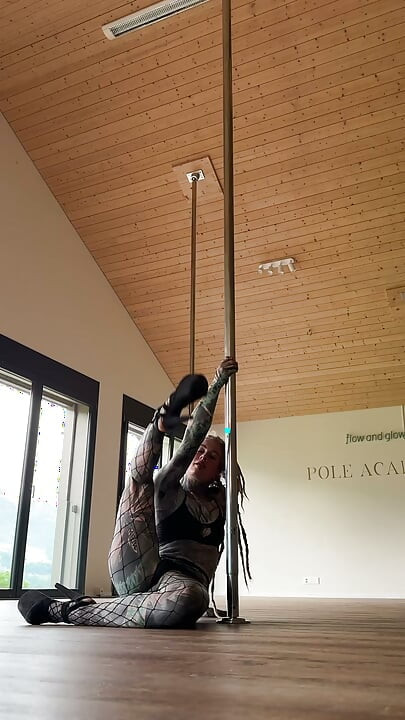 Do you like my dance for you ? - #poledance #dance #higheels #heels #dancing  #skinny #