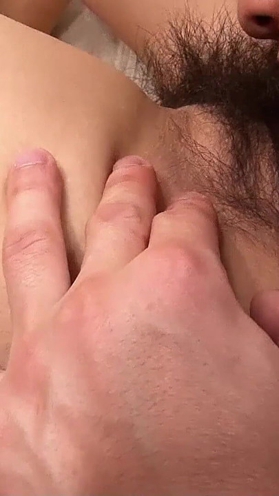 Oförglömligt ögonblick från "Japansk tjej med buskig vagina vid ocensurerad JAV creampie knulla porr"