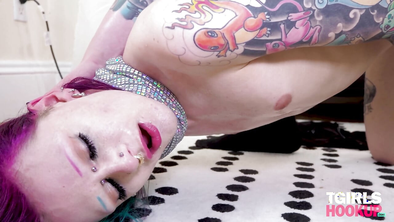 Raver Girl Needs Her Cock Fix