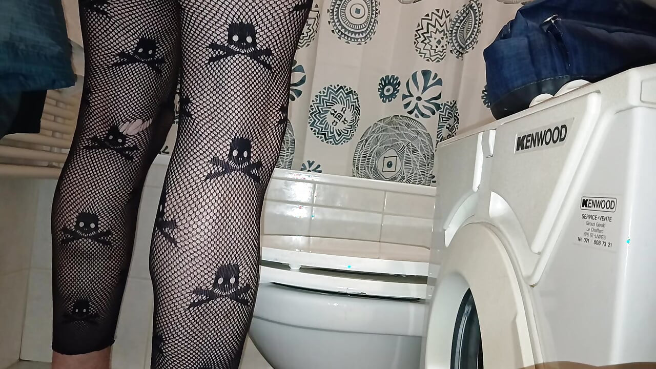 Memancut mani di kaki saya