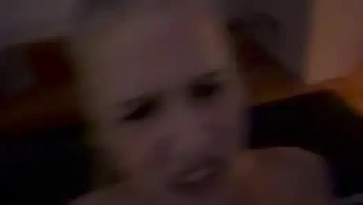 Geile Bekannte von meiner Nachbarin gefickt