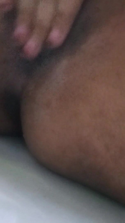 Deshi girl insert cucumber fuck for huge orgasm | Clip 1