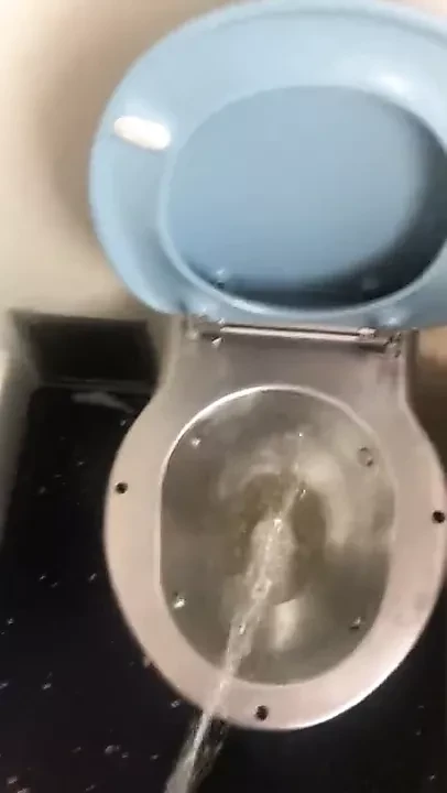 Pissing #11