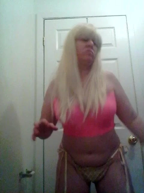 Brenda justice sings Britney song